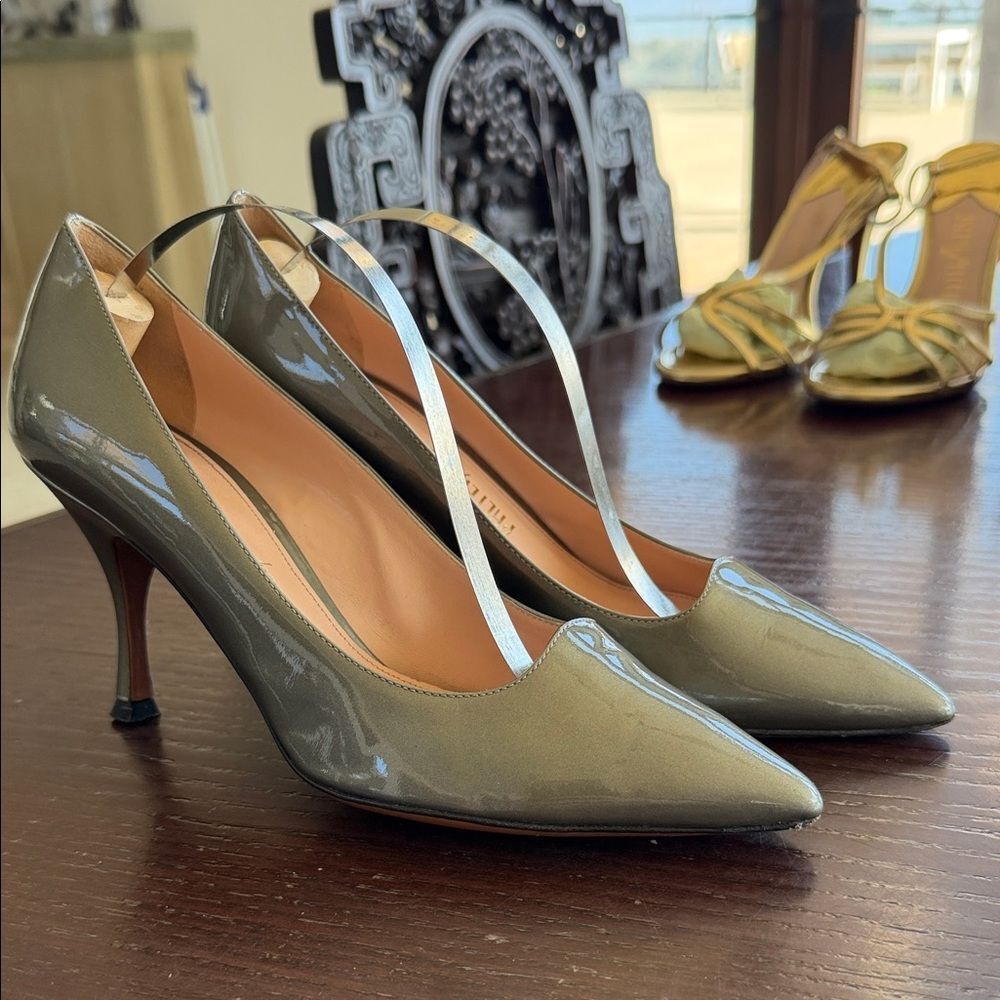 Chic Olive Green Stilettos